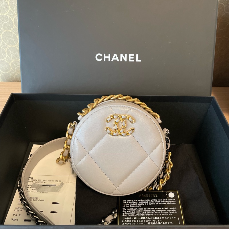 💕Chanel 19系列 絕版大雙C Logo 圓餅包 灰色-0