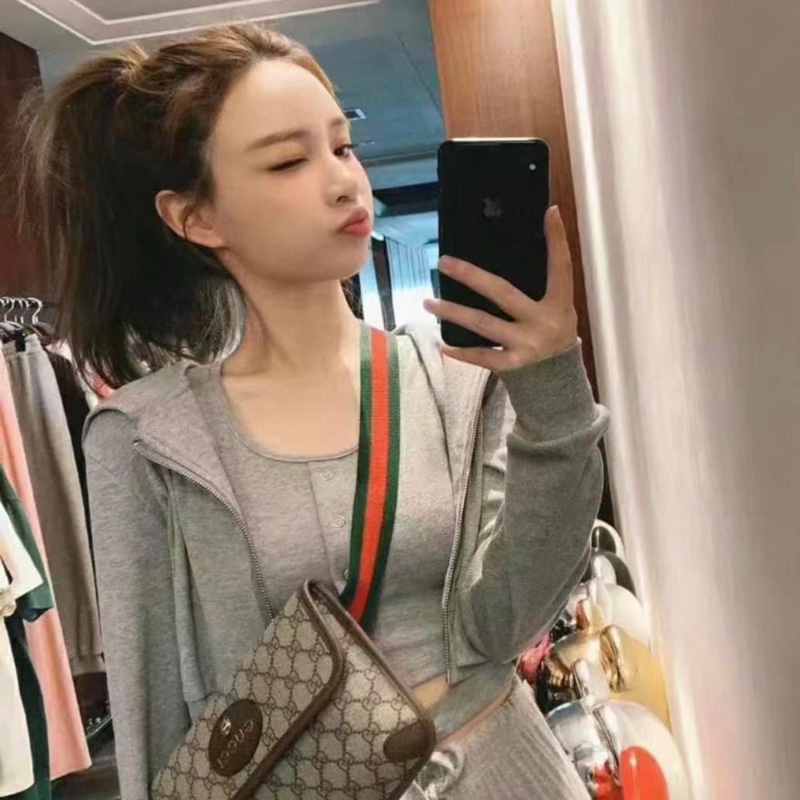 Gucci虎頭腰包（近全新❗️甜甜價出售❗️只有一個喔～）-2