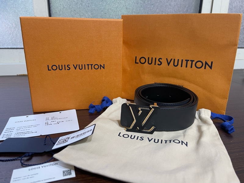 Lv雙面Logo皮帶（臺灣專櫃購入 配件齊全❗️）-3
