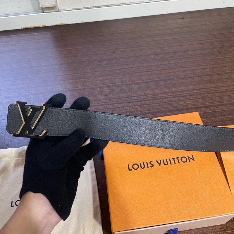 Lv雙面Logo皮帶（臺灣專櫃購入 配件齊全❗️）-17