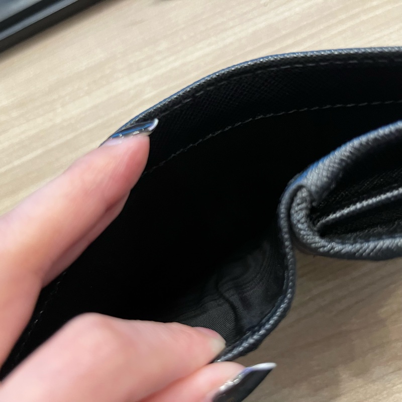 Prada 拉鍊零錢 皮夾 牛皮-11