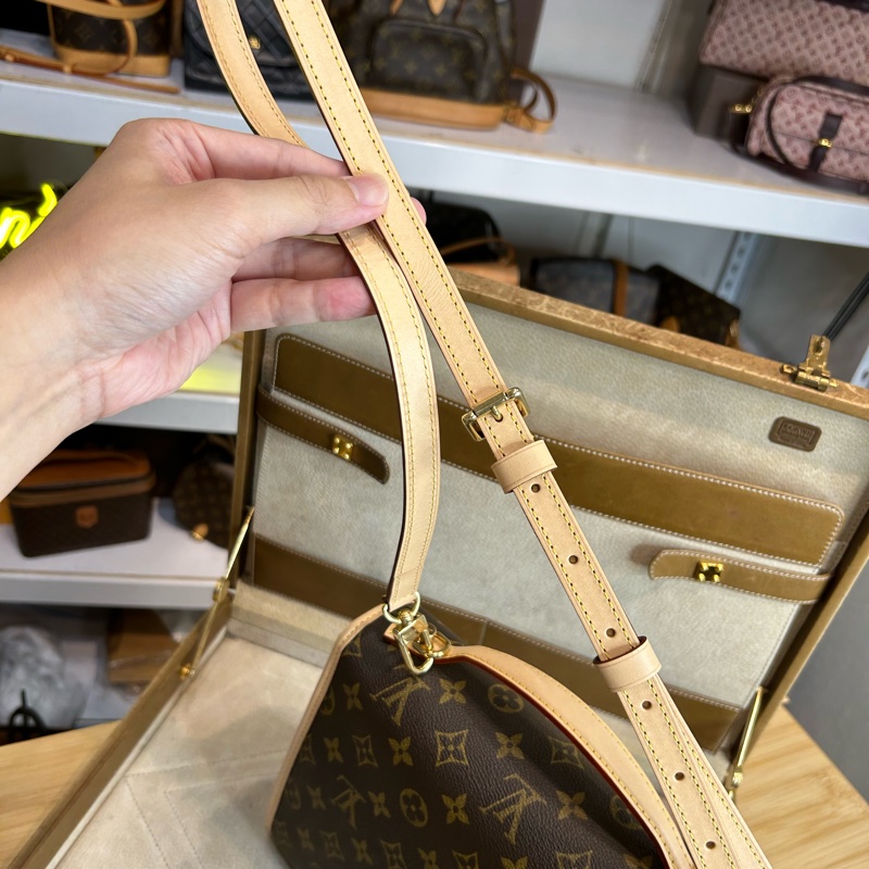 已售純欣賞❌Louis Vuitton 老花IVY郵差公文包💡原廠配皮更換-14