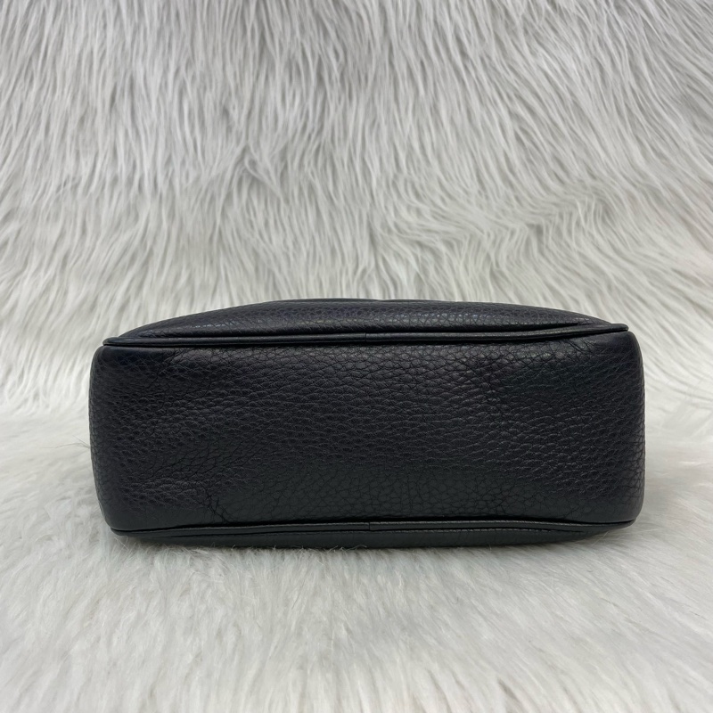 Gucci 308364黑牛皮Soho Disco系列流蘇斜背相機包-4