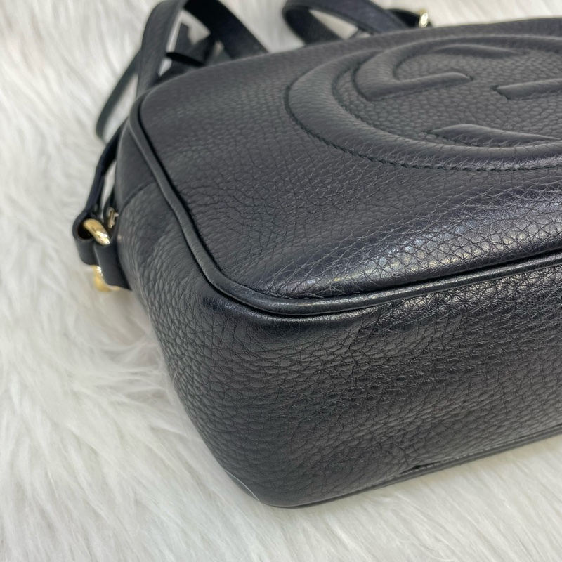 Gucci 308364黑牛皮Soho Disco系列流蘇斜背相機包-5