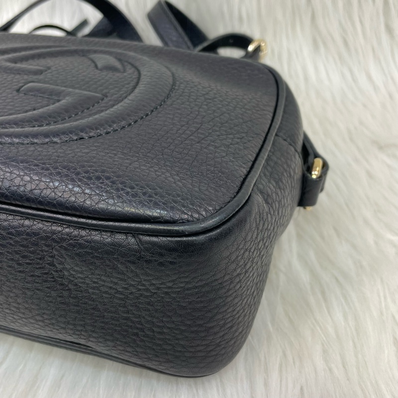 Gucci 308364黑牛皮Soho Disco系列流蘇斜背相機包-6
