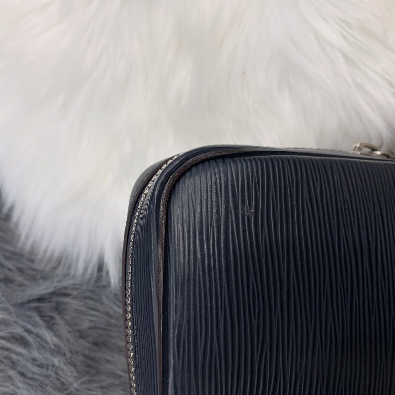 Louis Vuitton LV 藍黑色 EPI水波紋 手拿包/手提包/隨身包-2