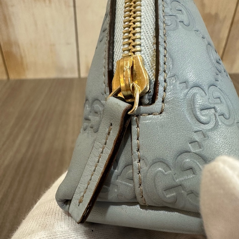 Gucci 141810 淺藍牛皮壓紋拉鍊化妝包 零錢包-17