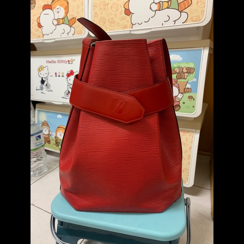 LV八角水波紋水桶包-0