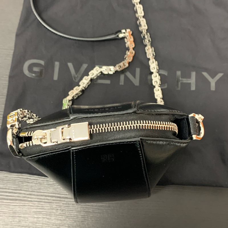 Givenchy Black Antigona Vertical Mini Leather Cross Body Bag迷你斜背肩背包(男女皆可用)-5
