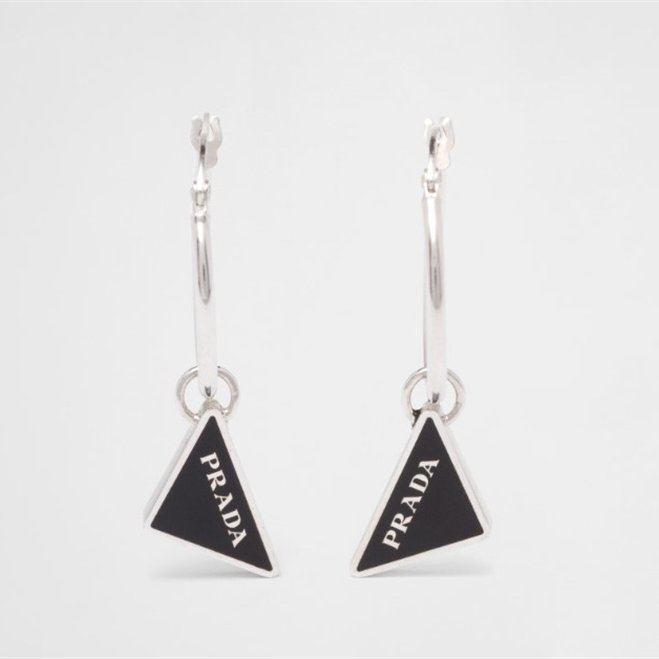 【預購】Prada Smalto Jewels 三角形標誌 LOGO 垂墜耳環 黑色 925純銀-2