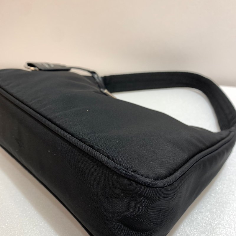 PRADA Re-Edition 2000年復刻版 腋下包/手提包 85成新-4