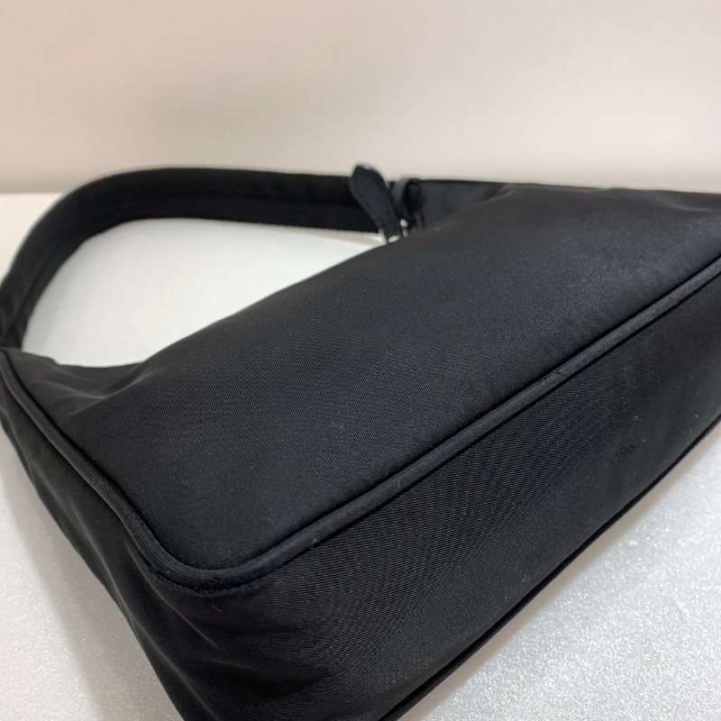 PRADA Re-Edition 2000年復刻版 腋下包/手提包 85成新-5