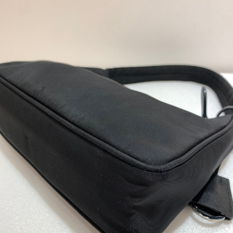 PRADA Re-Edition 2000年復刻版 腋下包/手提包 85成新-6