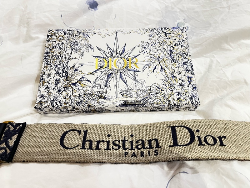 全新Dior老花款刺繡肩背帶-10