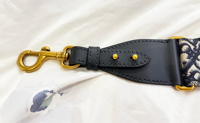 全新Dior老花款刺繡肩背帶-11