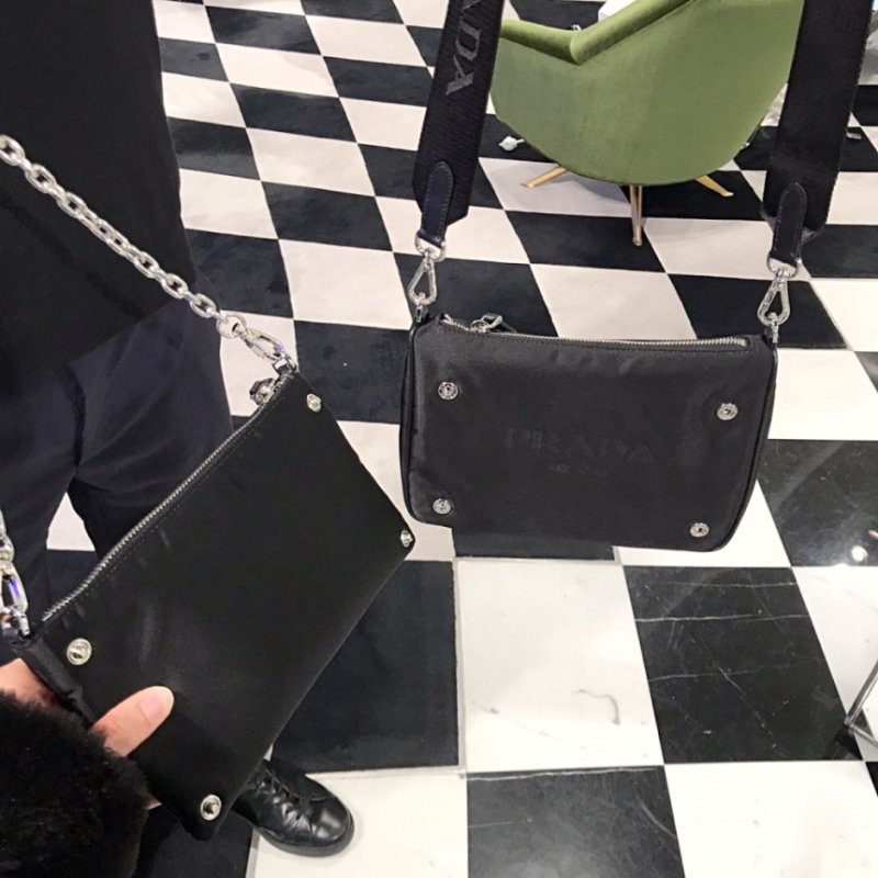 Prada Re-Edition 1BH168 倒三角標可拆卸兩層多功能尼龍相機包【促銷品】-3