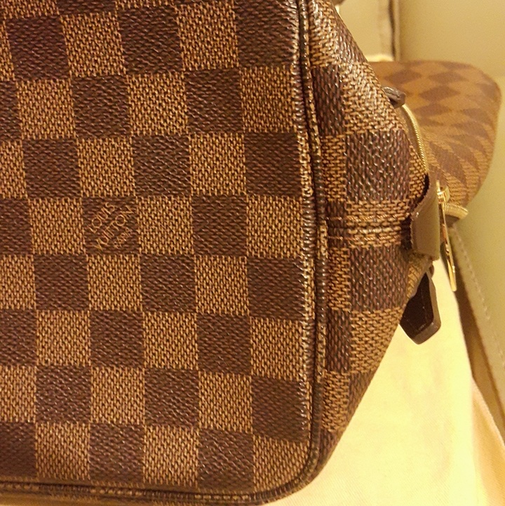 LV肩背兩用包-21