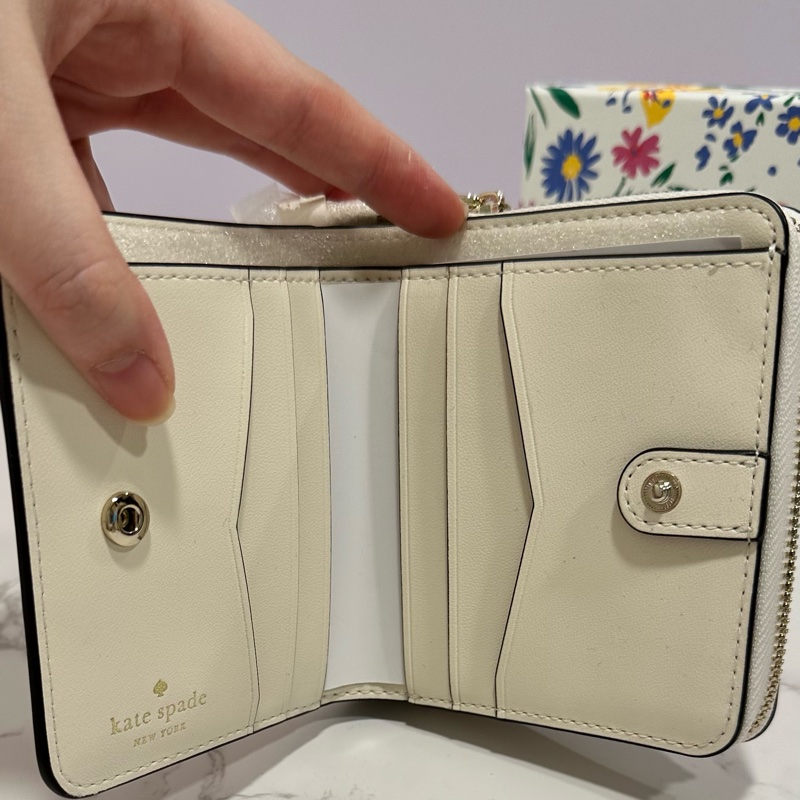 Kate spade New York 專櫃小花短夾-8