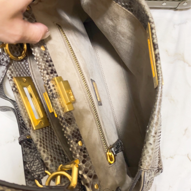FENDI Peekaboo bag 蛇皮限量版-4