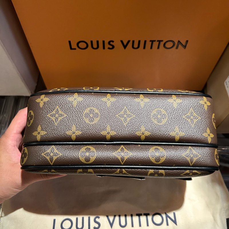 「實體門市現貨」全新 LV S LOCK 郵差包-6