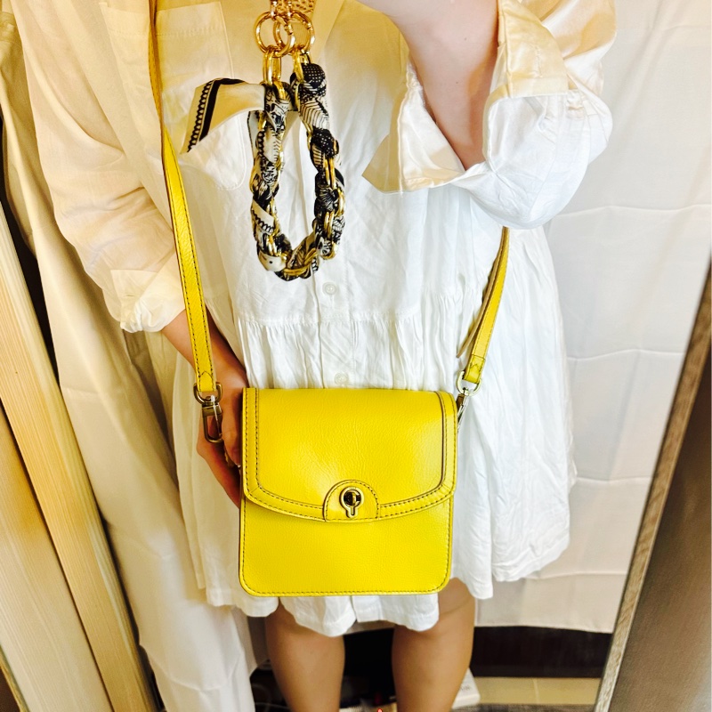 FOSSIL Ainsley 真皮翻蓋斜背方包 夏日黃-5