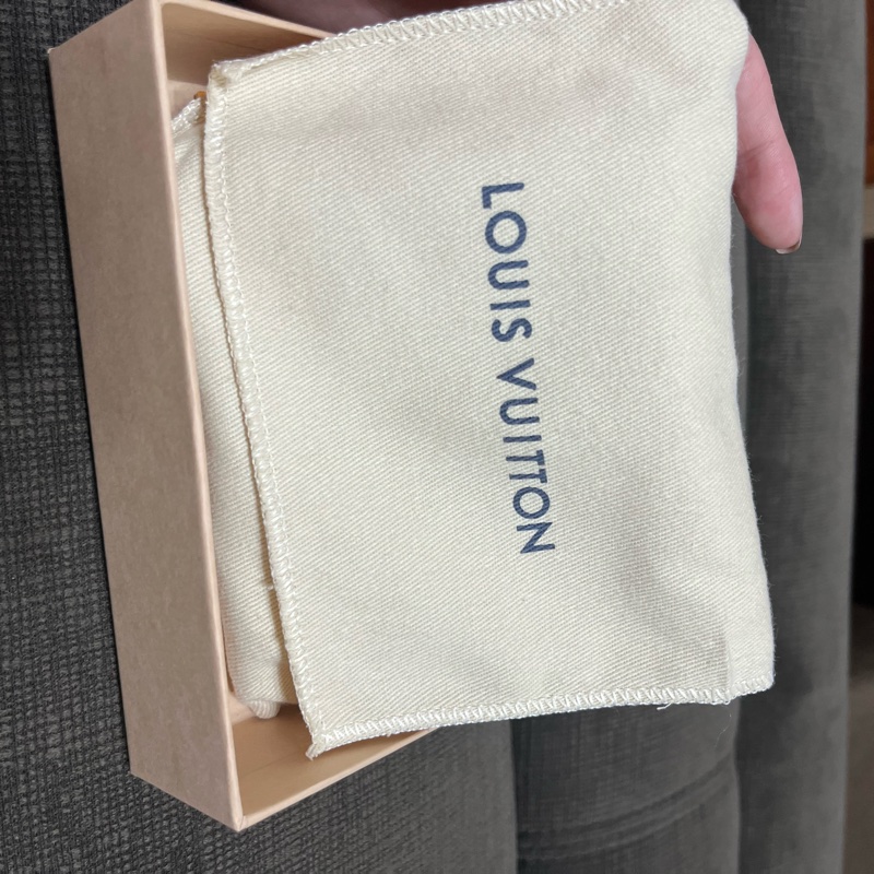 LV 黑色男夾 100%全新未使用過-8