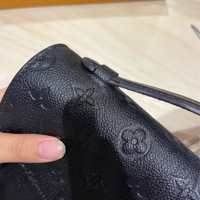 [斑比暴衝💕］內文優惠價‼️Louis Vuitton 路易威登 牛皮郵差包 壓花老花 郵差包-33