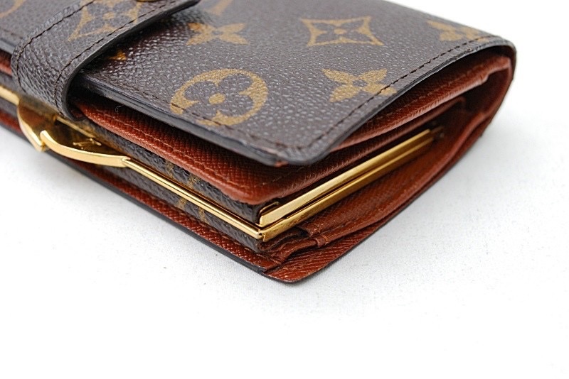 Lv經典老花蝴蝶扣中夾M61663-2