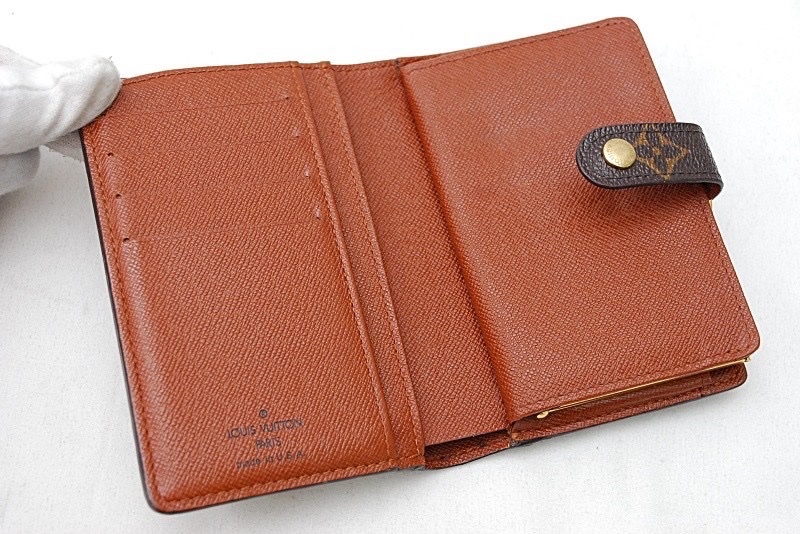 Lv經典老花蝴蝶扣中夾M61663-5