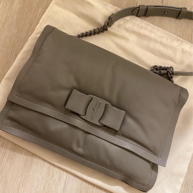 salvatore ferragamo viva枕頭包-0