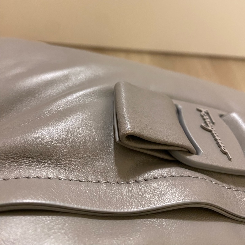 salvatore ferragamo viva枕頭包-12