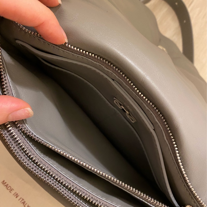 salvatore ferragamo viva枕頭包-13