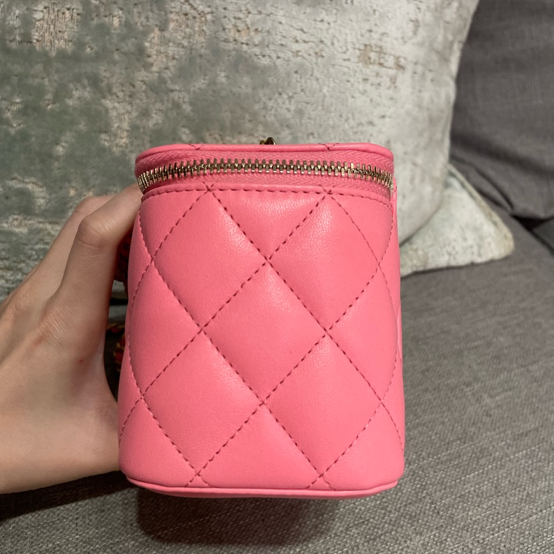 Chanel粉色皮穿鏈金球長盒子-4