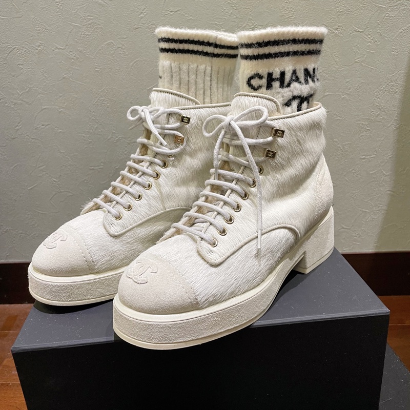 Chanel白色馬毛短靴 38.5(建議給平常37.5）-2