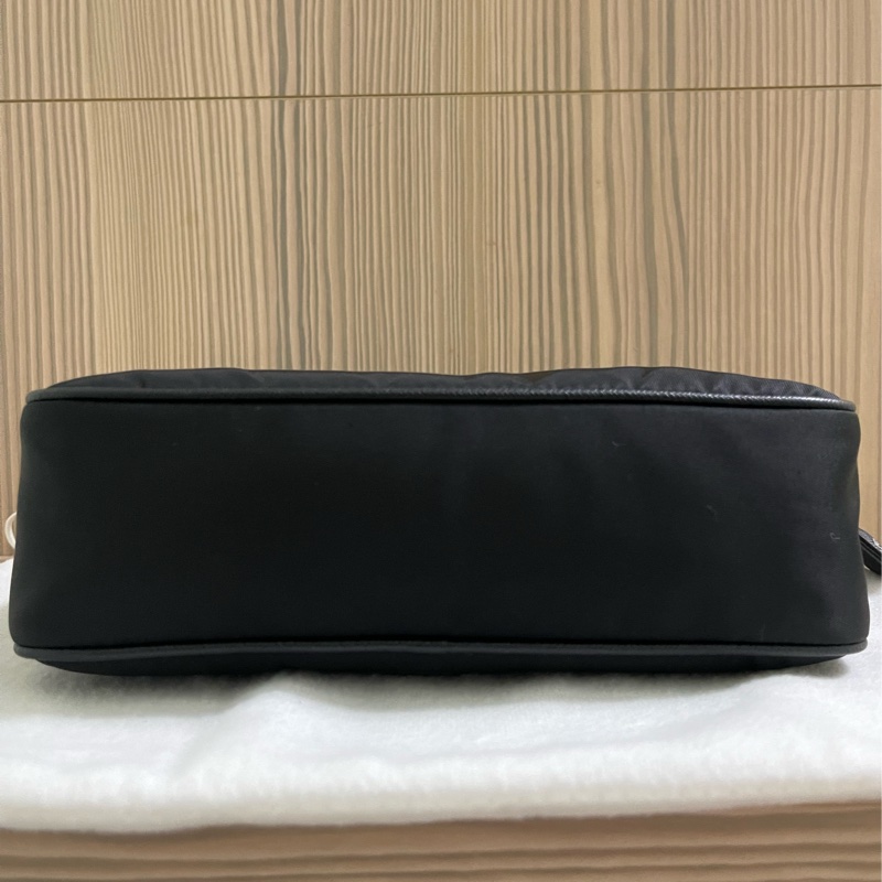 Prada Re-Edition 2005再生尼龍手袋-2