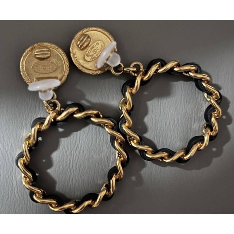 Chanel vintage香奈兒復古稀有款幸運草🍀四葉草黑金垂吊鏈條圈圈造型古董夾式耳環-2