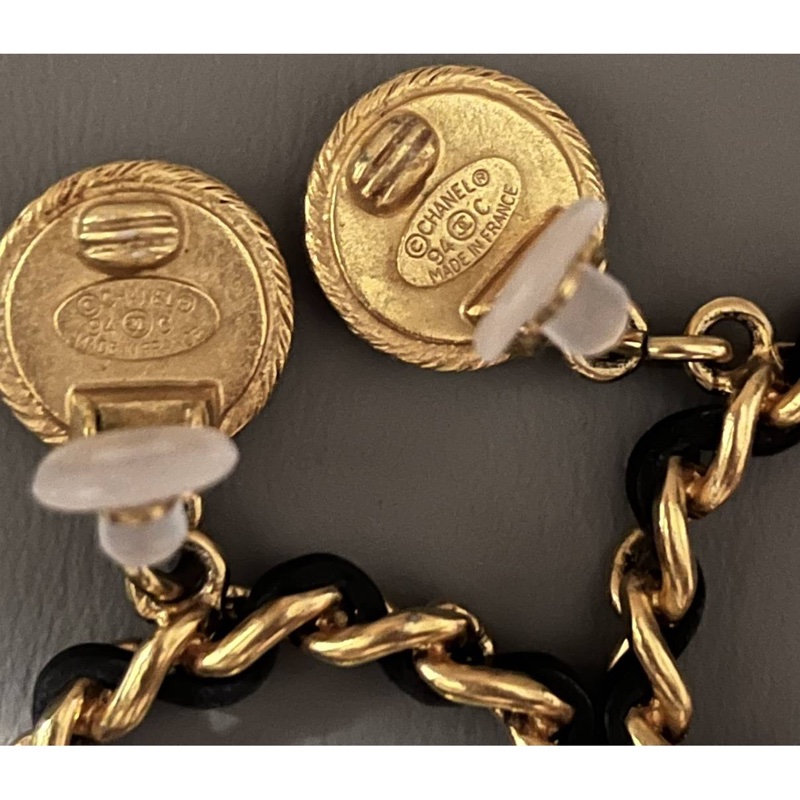 Chanel vintage香奈兒復古稀有款幸運草🍀四葉草黑金垂吊鏈條圈圈造型古董夾式耳環-3