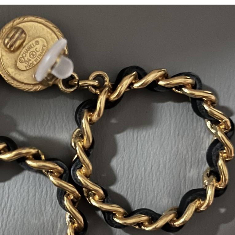 Chanel vintage香奈兒復古稀有款幸運草🍀四葉草黑金垂吊鏈條圈圈造型古董夾式耳環-4