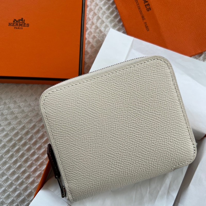 Hermes 愛馬仕 silk in 絲巾 短夾 奶昔白 台灣專櫃 全配 正品-1