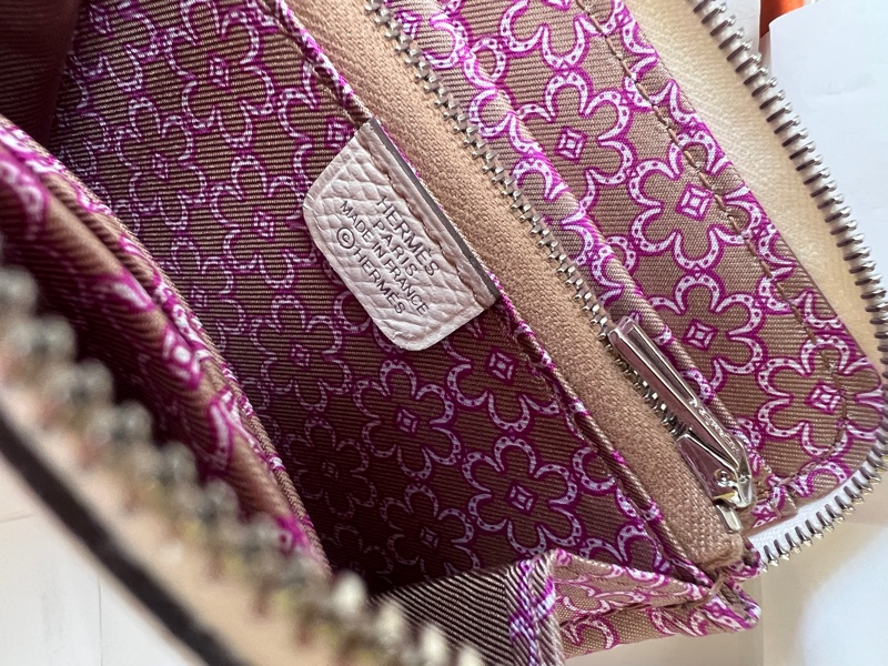 Hermes 愛馬仕 silk in 絲巾 短夾 奶昔白 台灣專櫃 全配 正品-9