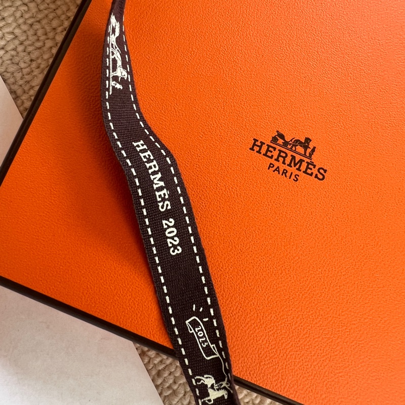 Hermes 愛馬仕 silk in 絲巾 短夾 奶昔白 台灣專櫃 全配 正品-14