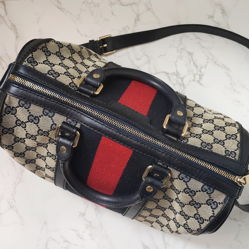9成新正品gucci 經典Navy blue藍紅藍斜背波士頓包-19