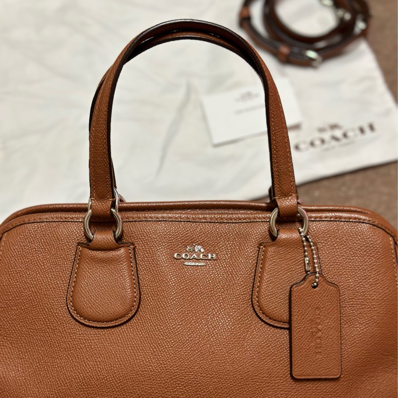 COACH 鵝卵石紋拉鍊手提斜背兩用包(咖啡棕色)-0