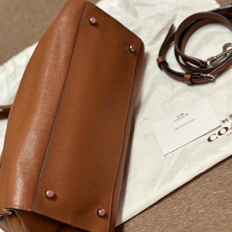 COACH 鵝卵石紋拉鍊手提斜背兩用包(咖啡棕色)-7