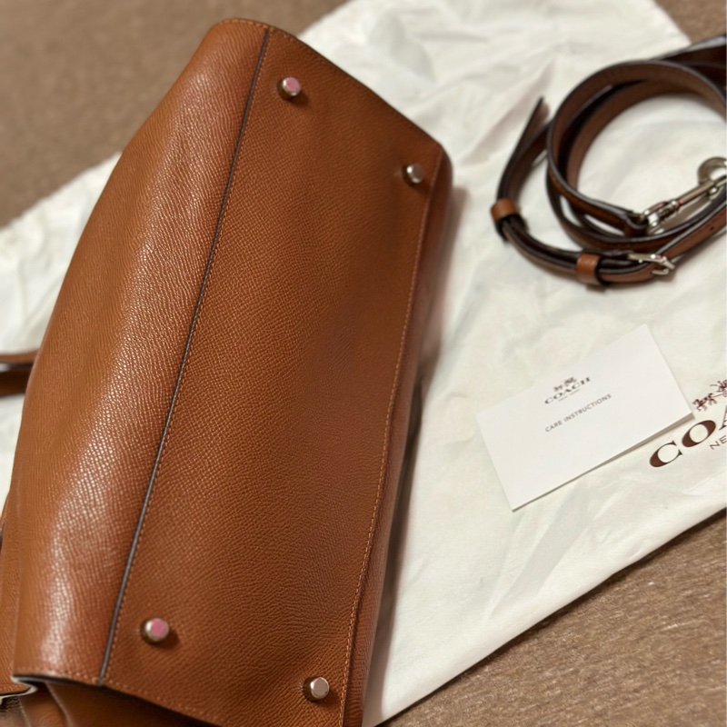 COACH 鵝卵石紋拉鍊手提斜背兩用包(咖啡棕色)-18