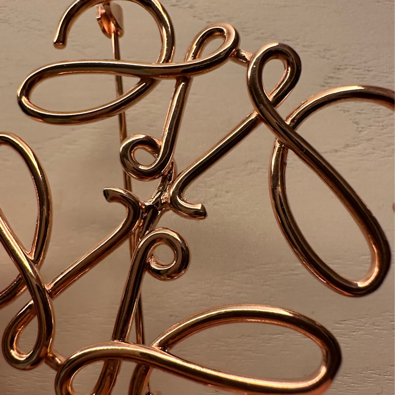 LOEWE 經典Logo 胸針-5