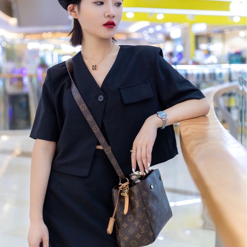 Louis Vuitton 路易威登 M41055 經典MONTAIGNE BB #蒙田包 /  #斜背包 / #肩背包-2