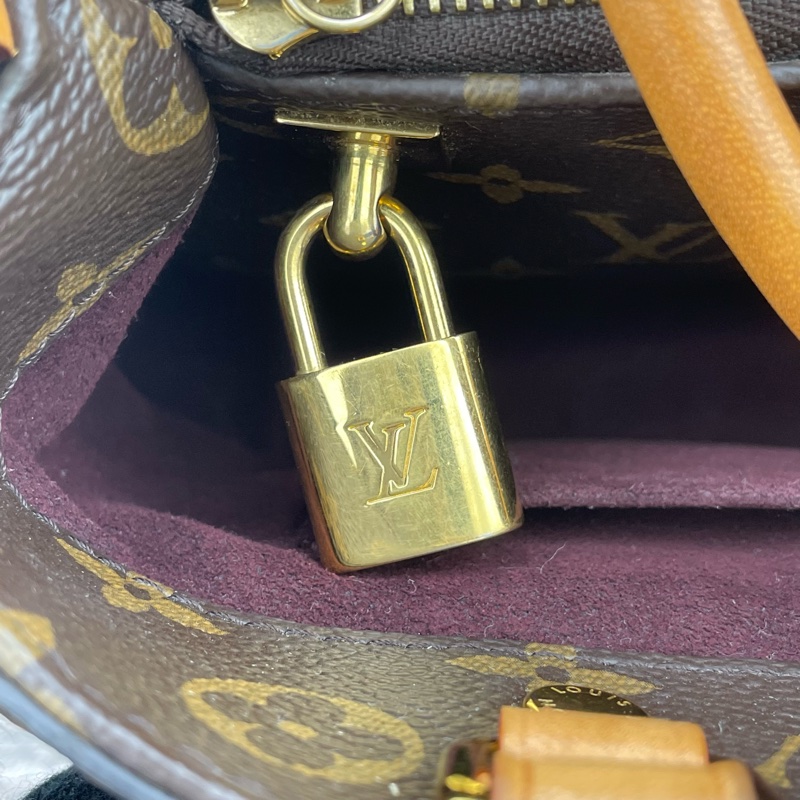 Louis Vuitton 路易威登 M41055 經典MONTAIGNE BB #蒙田包 /  #斜背包 / #肩背包-25