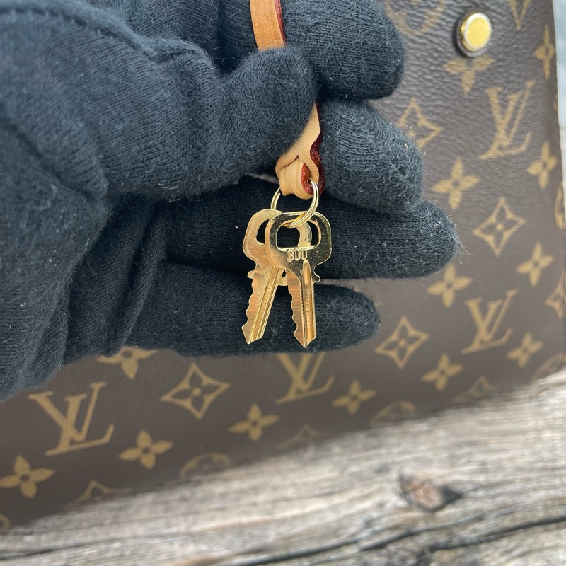 Louis Vuitton 路易威登 M41055 經典MONTAIGNE BB #蒙田包 /  #斜背包 / #肩背包-26