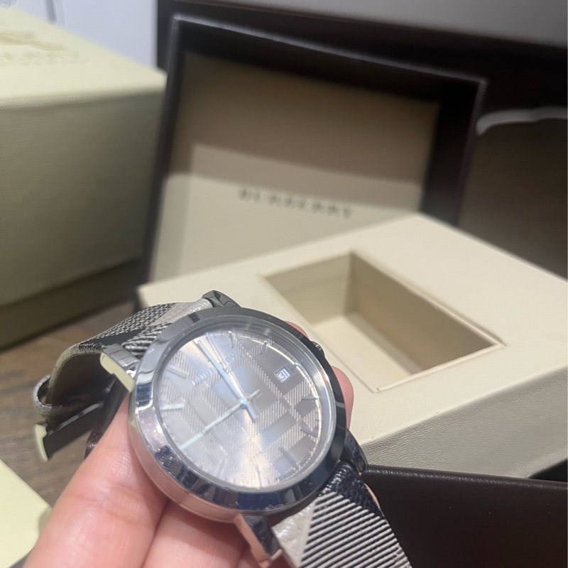 BURBERRY 經典格紋手錶-11
